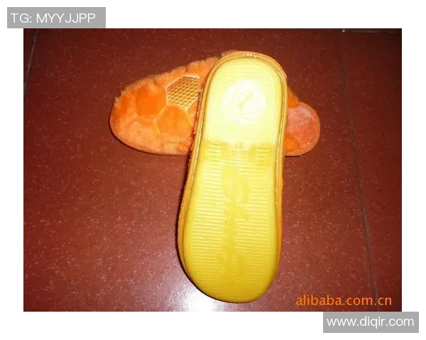 如何在拖鞋上创作足球明星的艺术作品与技巧分享 如何在拖鞋上创作足球明星的艺术作品与技巧分享